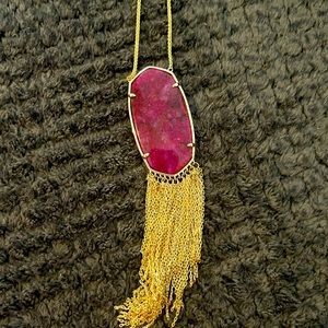 Kendra Scott necklace